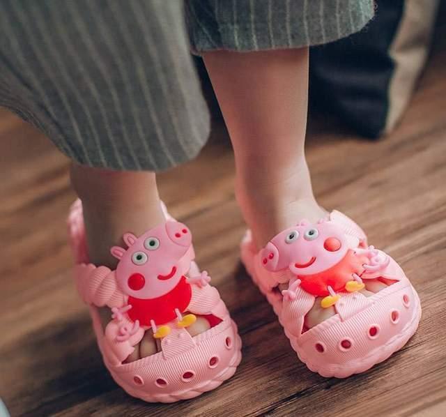 孩子|夏季童鞋“黑名单”:这几类鞋别买给孩子穿,看你娃中招了吗