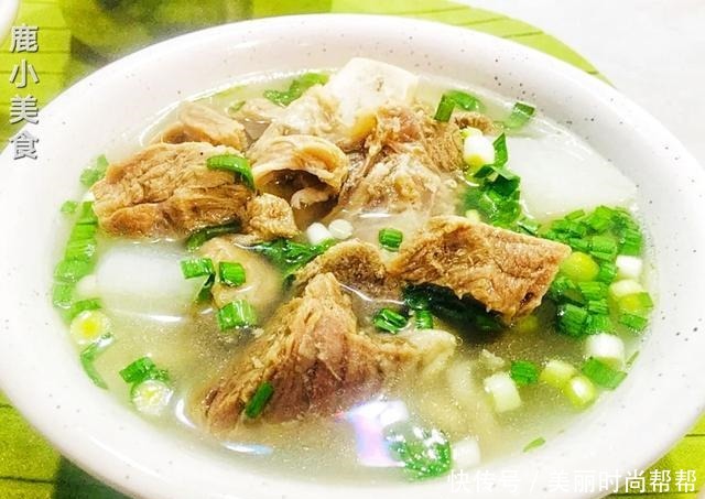 羊肉除膻不能只焯水!教你3个妙招,汤鲜浓香,羊肉酥嫩无膻味