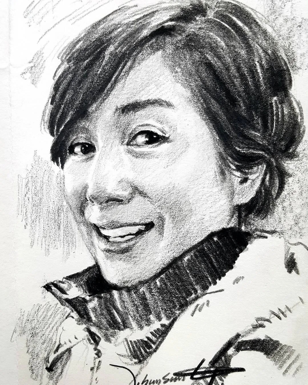 小孩童$画皮画骨难画魂,他用木炭条把肖像画活了