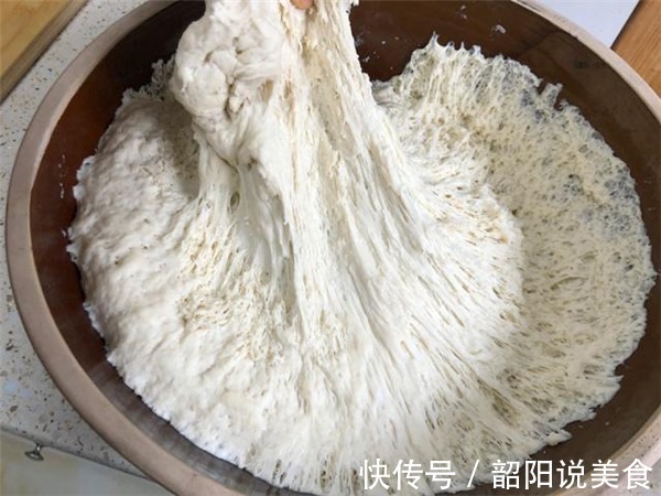 蒸馒头，千万别只用酵母，大厨都加“它”，蒸出的馒头白胖又好吃
