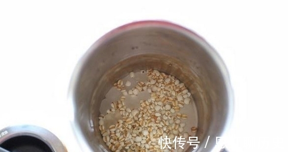 养生壶|皮肤黝黑遭人嫌弃？多喝它，美白养颜，比面膜强百倍，吊打渣男