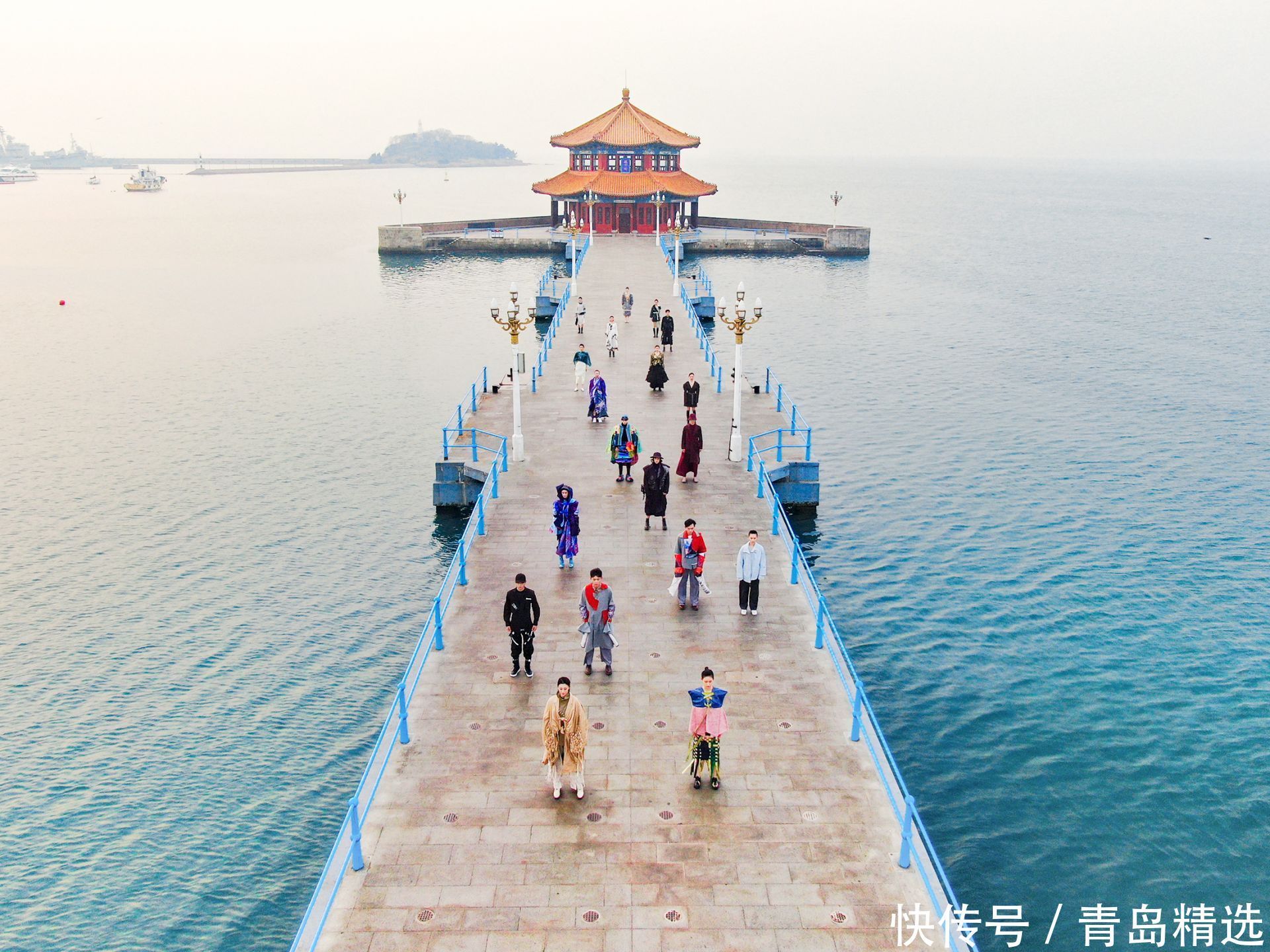 尚设计大赛|今天,百年栈桥变身时尚T台!