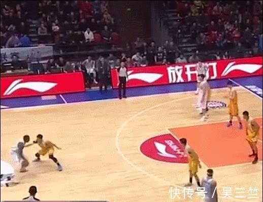 纪卓|瞧瞧这暴脾气!轻轻一拨说人砸他不尊重!孙铭徽这节奏带的真过分
