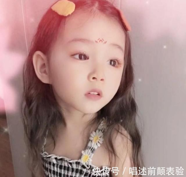 洋娃娃|4岁小天使误入凡间,容貌像精致的洋娃娃,妈妈却说她来渡劫的