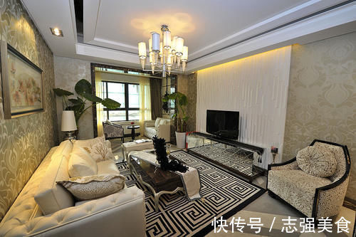 买边|售楼小姐良心建议,牢记买房7字“真言”:买边、买中、买三室