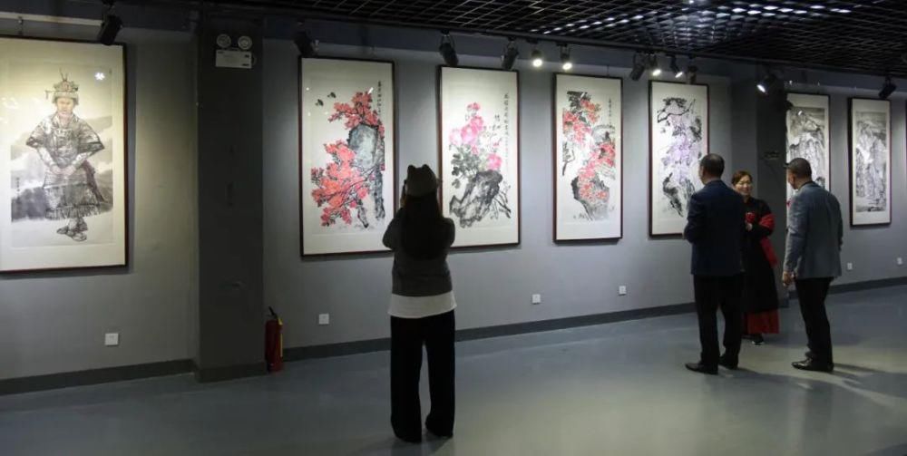  画展|纸短情长！中泰两国艺术家办了个画展，来不？