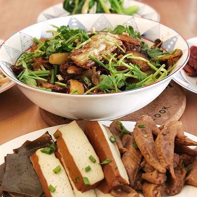 给年夜饭添道菜叭带鱼鸡翅干锅