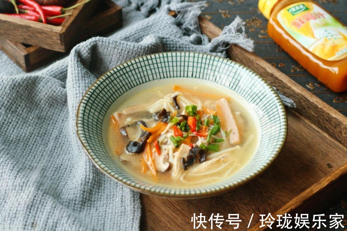 鲜辣汤|明星同款鲜辣汤,不仅美味还低脂,喝过的人都赞不绝口