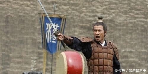 皇上|皇上请丞相吃饭，却不给筷子，丞相吃完饭转身就走，皇帝：此人不能留！