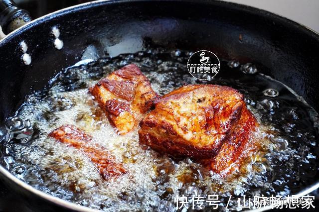 好吃|炸扣肉时，别直接下锅炸，学会这些技巧，扣肉好吃不油腻，太香了