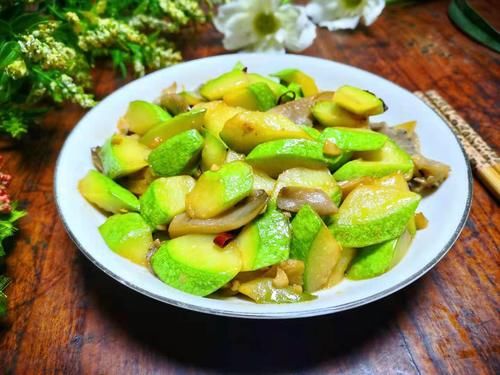 这菜8毛钱一斤，“天然的补水剂”叶酸含量高，孩子长个添动力