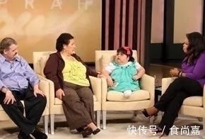 缅因州|被称为“美人鱼女孩”:一生活在闪光灯下,从未停下摇摆“尾巴”