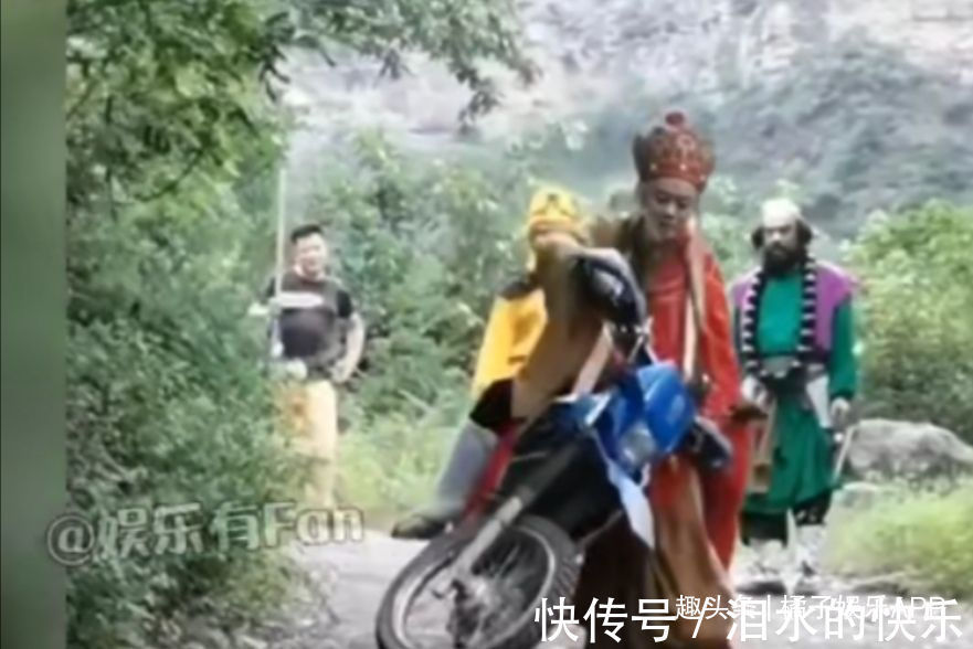 |当年的剧都白看了?还珠格格是搞笑文学,西游记戏里戏外都可爱?