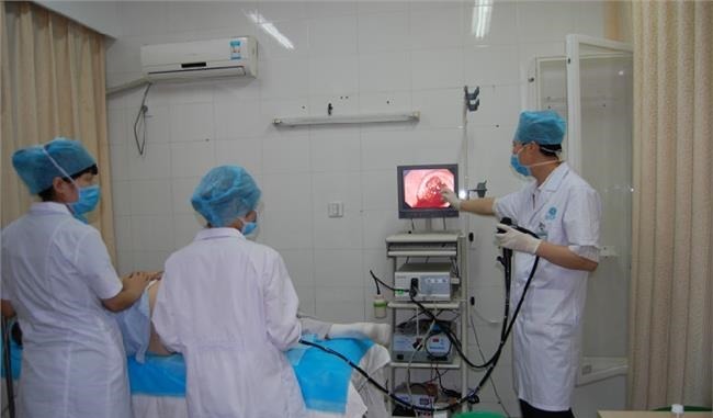 便血|73岁老奶奶肠癌晚期，只因上厕所总有1种感觉，太粗心害了自己