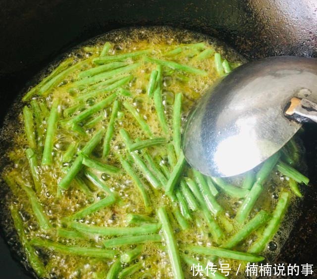 干煸豇豆,干香下饭,比肉菜还受欢迎!