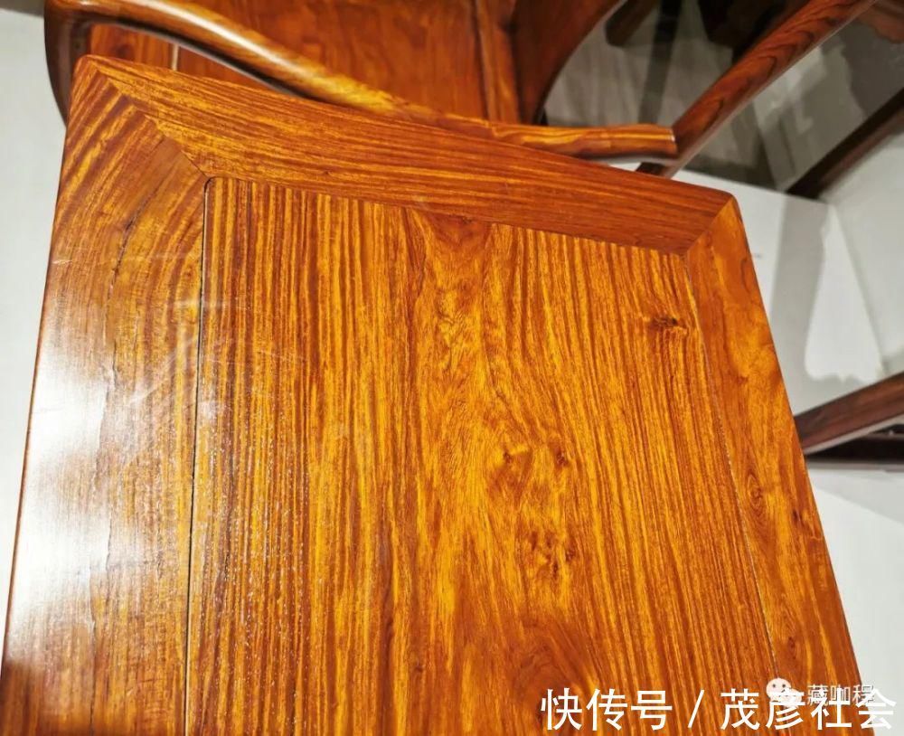 马蹄|马蹄够大、够奢侈,海黄四面平桌材质一流