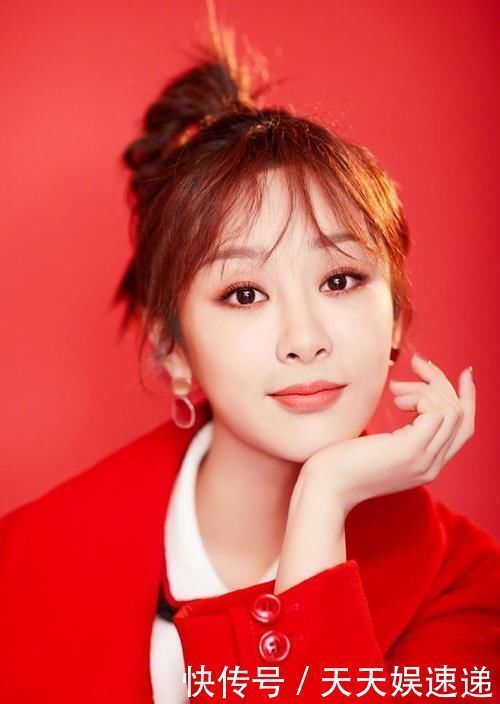 脸上这4处有“窝”的女人,天生就是“美人胚子”,看看你有没有