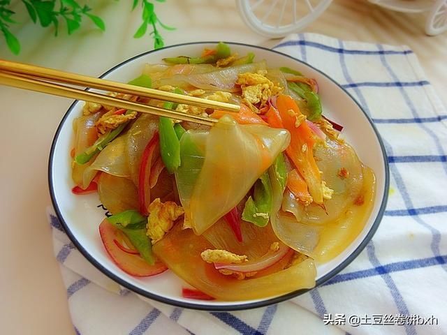 晚餐|没想到这东西这么好吃，晚餐就这一盘，没吃主食也顶饱，真香