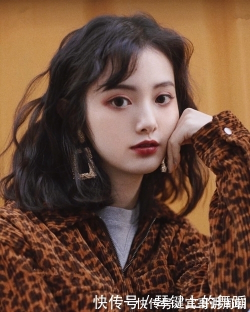 卷发 大圆脸、方脸女生福音!几款时髦发型了解下,显瘦可不止一点