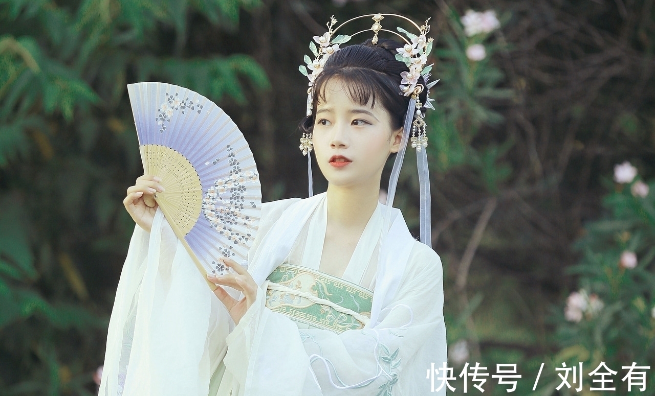 莫奈何|诗·十首丨不随夜雪无穷落,只看梅枝别样红