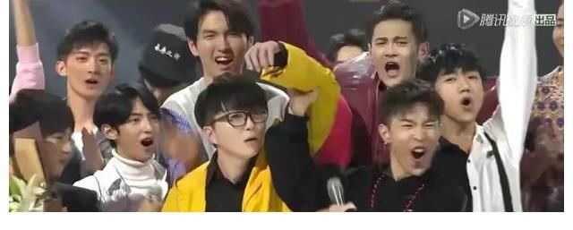 毛不易：被華晨宇嘲諷，憑實(shí)力讓資本低頭，揚(yáng)眉吐氣