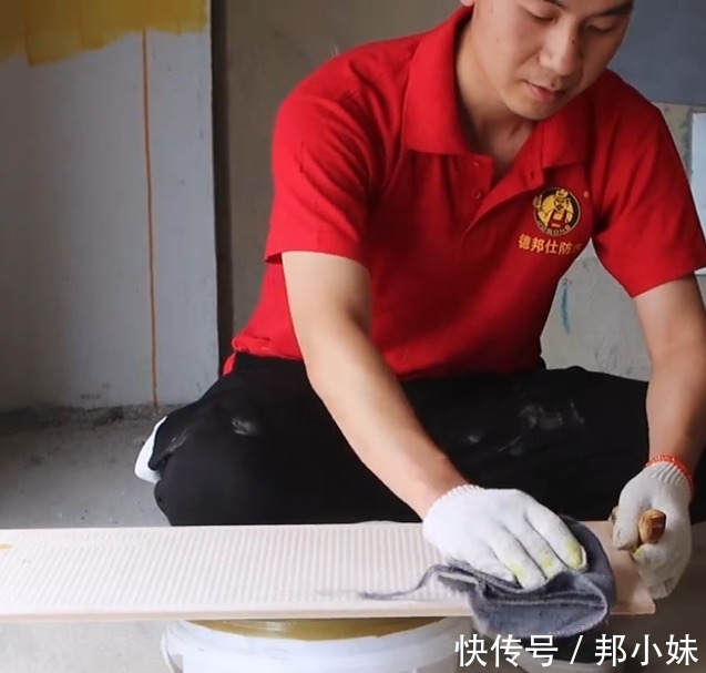 背胶|乳液背胶和膏状背胶哪个好?