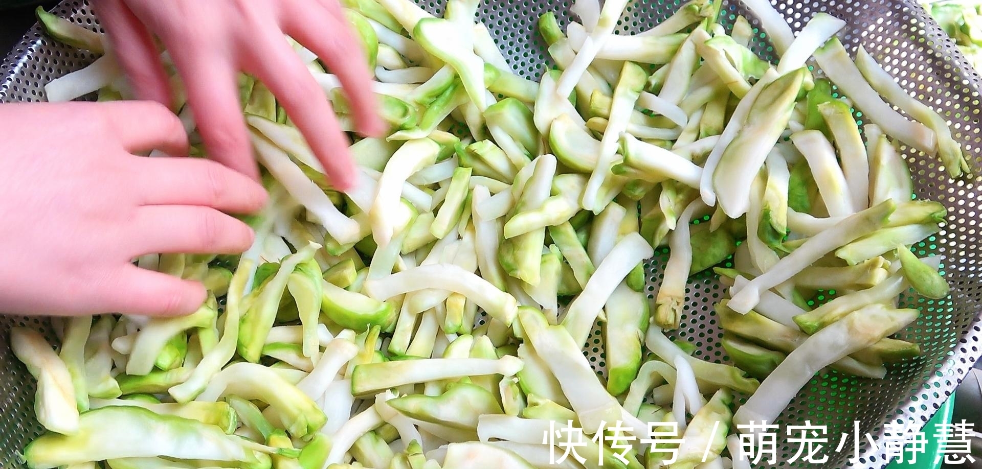 辣椒粉|四川榨菜详细做法,30年老配方告诉你,麻辣爽脆,放一年不会坏
