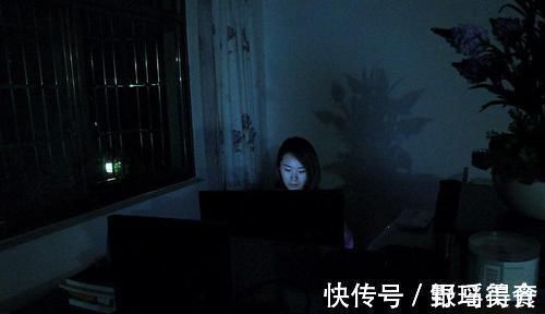 身体衰老|什么人更容易老?不论男女,若沾上了这2件事,衰老可能会加倍