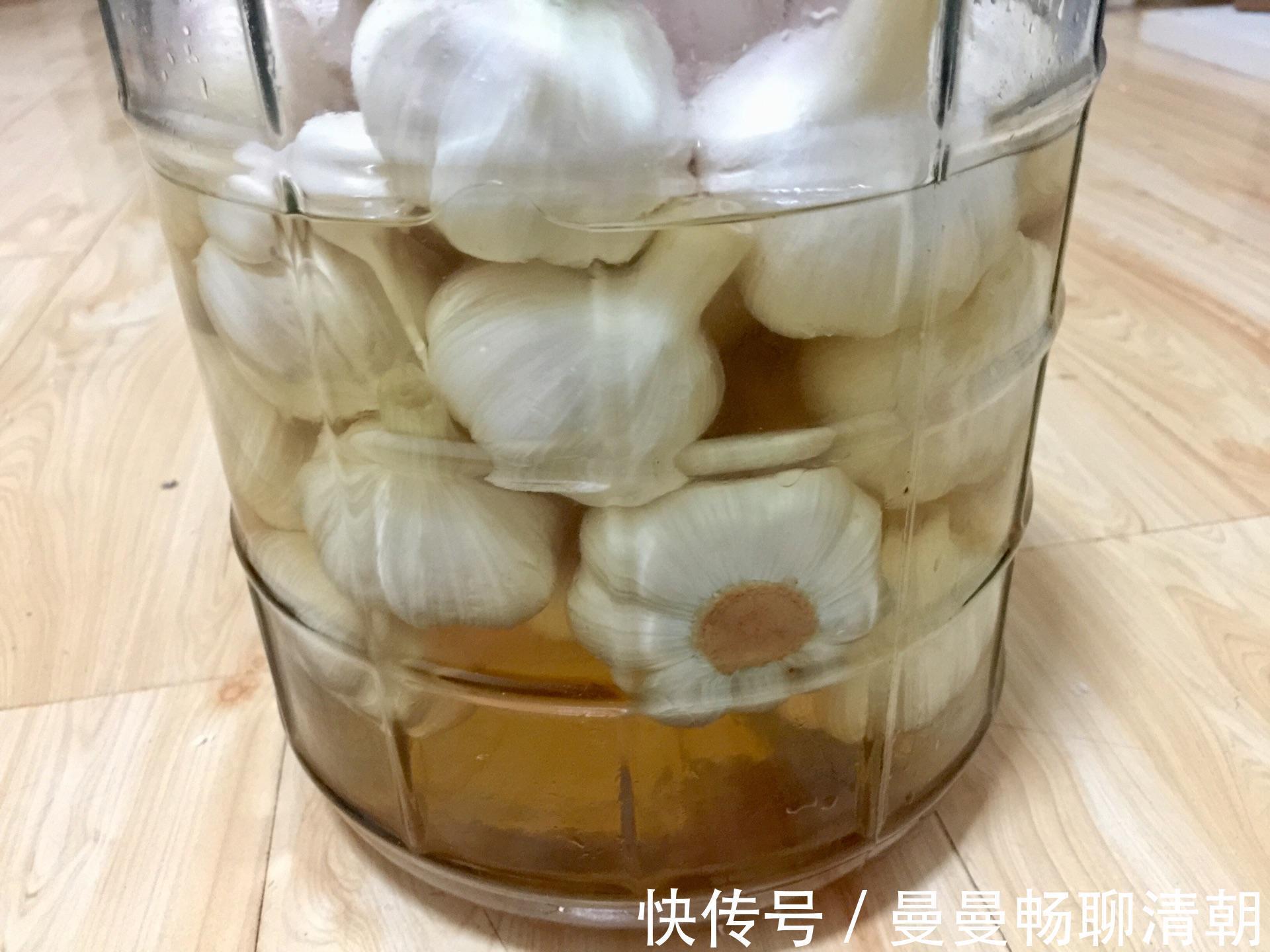 花生瓜子|它是天然的“胰岛素”,糖尿病的死对头,开水泡着喝,血糖偷偷降