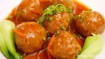 家里来客分享几道家常菜，在最平常的菜里，品味最熟悉的味道