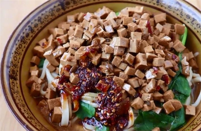 配方|手把手教你在家做手擀面，配方比例告诉你，做法简单，一学就会