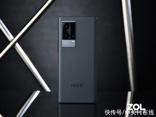 oled|高端旗舰该有什么气质？iQOO 8 Pro图赏