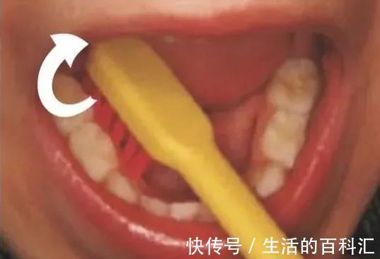 k十岁前号称自己刷牙的娃,都是刷了个寂寞