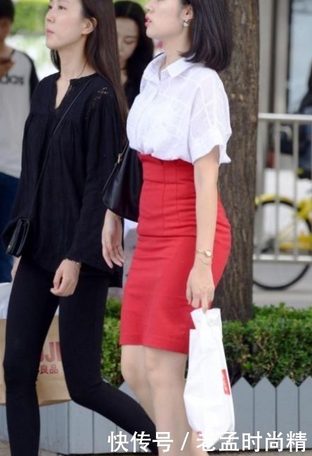 衬衣|红色高腰裙, 搭配白色短衬衣, 夏季就要红红火火