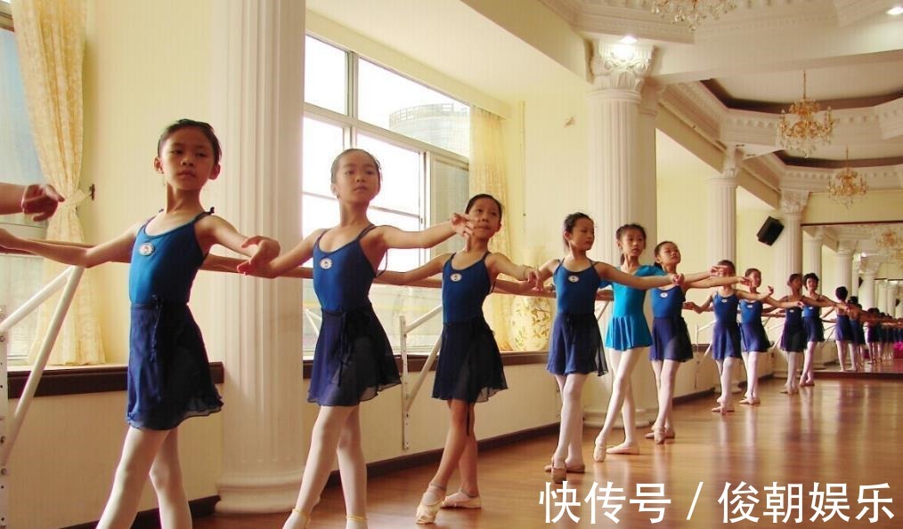 骨骺线|父母平均身高才1米6,女儿却“突变”到1米7,多亏这份秘诀