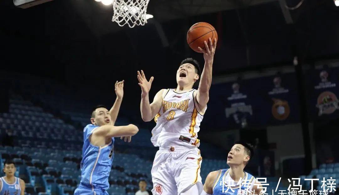 闫鹏飞|山西7人上双胜北京!杨学增被热议,他让山西成为CBA勇士队?