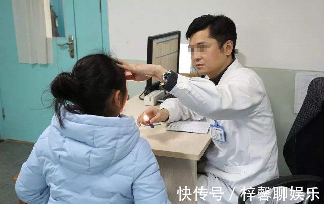医生|孩子将502滴入眼睛,爸爸的应急措施,医生都大赞幸亏处理及时