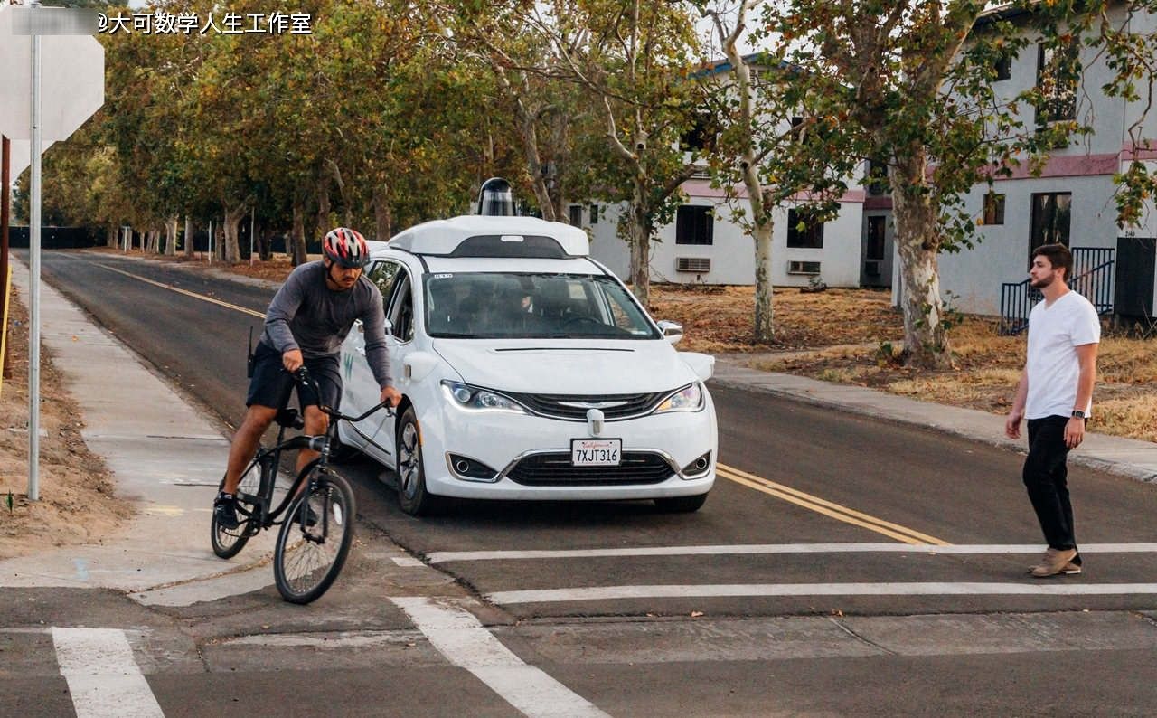 爱因斯坦真说过时间不存在？