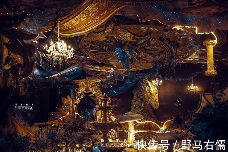 中世纪@用浓烈的色彩和精美的造型,带你感受一场沉浸式的北欧神话婚礼
