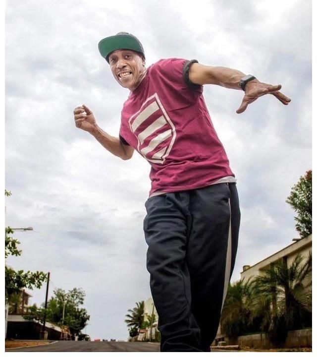 这就是街舞:比起来场上所有选手,这位才称得上是首屈一指的大神