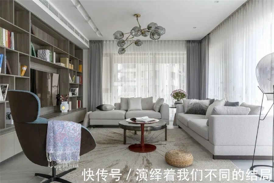 装饰画|210㎡现代简约，挖去墙角、以圆弧取代，让生活更圆滑自在