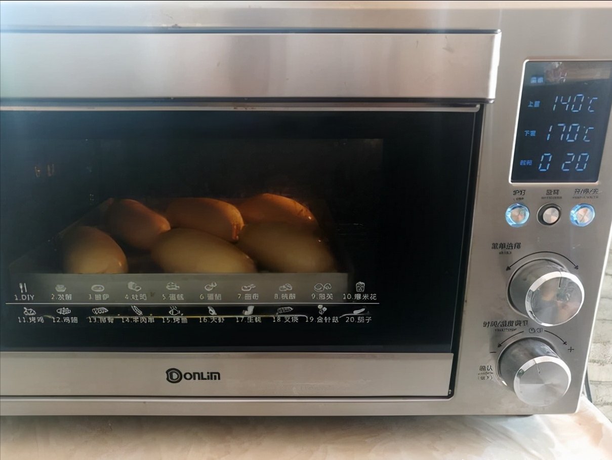 儿子最馋这面包,咸香松软,我家每周做2次,放2天还是软软的