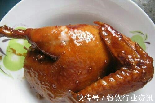 冰糖|半碗酱油搞定一只鸡——沙姜酱油鸡,入味鲜嫩,口口香醇