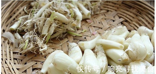 鲜嫩|夏天，市场上碰到别手软，5元1斤，鲜嫩营养，腌着吃又脆又开胃！