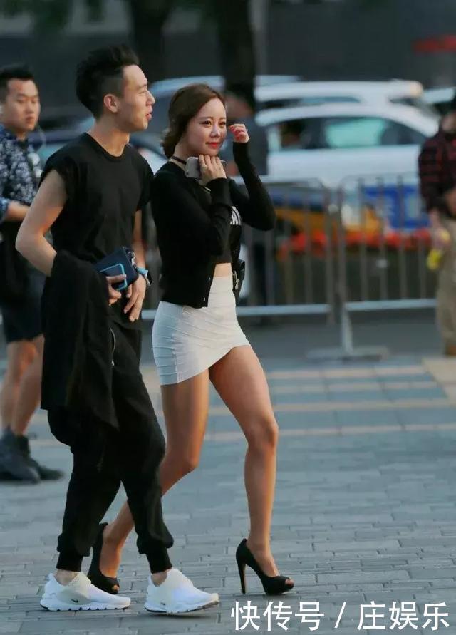 女人穿上一双高跟鞋,让你的魅力优雅的绽放!