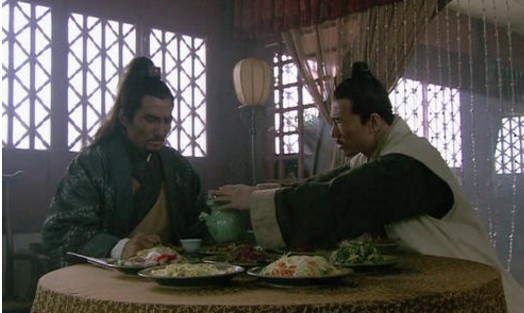 有无|高俅逼陆谦害林冲,陆谦有无两全其美之计?两个人的思路值得借鉴