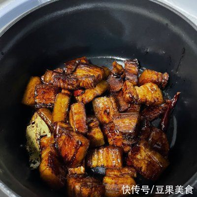 红烧肉|简单易做软糯可口的红烧肉