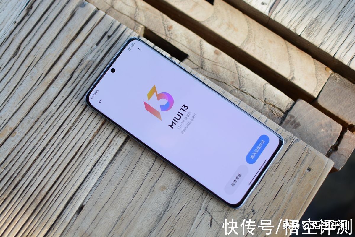 miui12|1000亿和360家公司：小米疯狂投资的背后，是挑战苹果的底气？