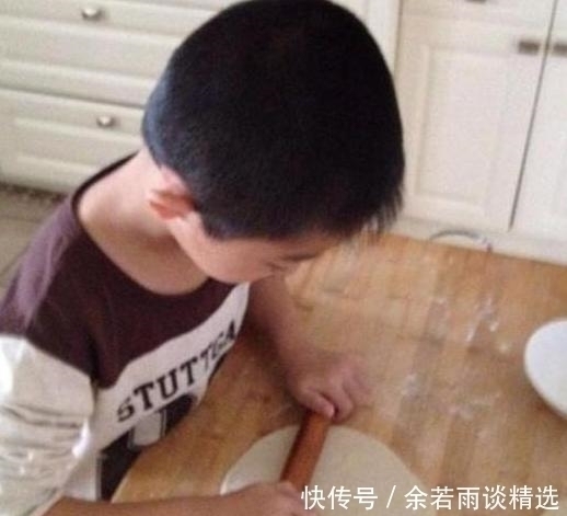 |晒晒演员于谦的豪宅:在家扮演贵妃搞笑,只因太疼爱儿子了