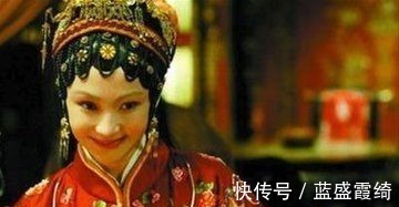 皇家@贾元春死后,太监送出一匹锦,贾母见后大吃一惊,贾府要完了!